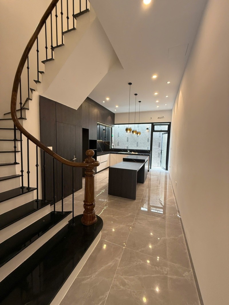Bán nhà Ngọc Thuỵ,Long Biên 5 tầng,82m,mt4.1m oto tránh nhỉnh 26 tỷ - Ảnh 1